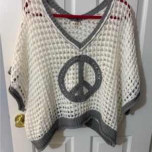 POL Boxy White and Gray Oversized Blouse